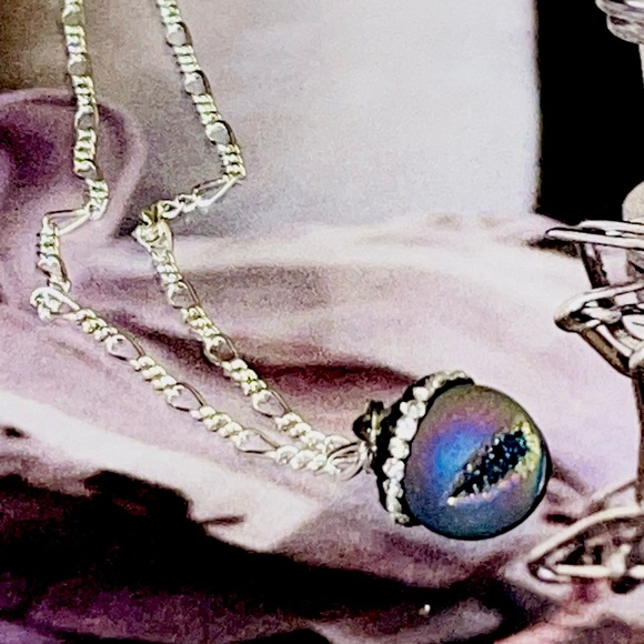 Peacock Druzy Agate Round Bead Pendant - Picture 4 of 5